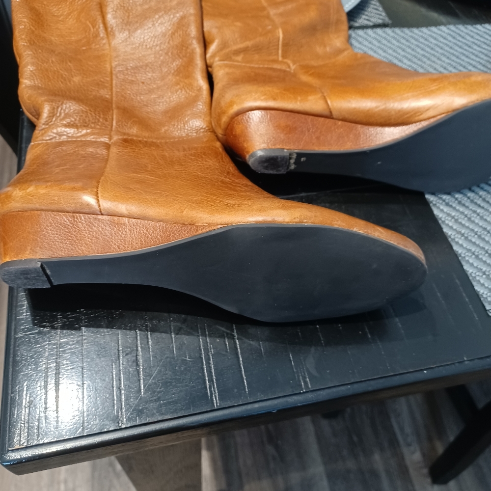 Ladies Brazilian Boots ( size 8 )